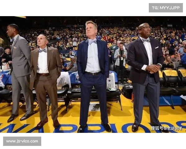 NBA教练复赛后脱掉了西装,但穿什么竟会引发联盟派系斗争? NBA教练复赛后脱掉了西装,但穿什么竟会引发联盟派系斗争?